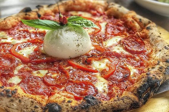 【ハノイ】イタリア料理「ピザベルガ」／デザートを無料でサービス