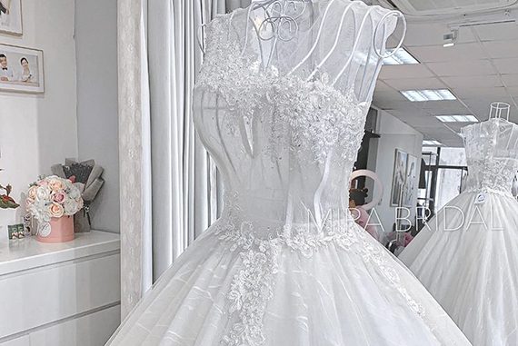 【ハノイ】結婚式用の女性衣装／オーダーメイド専門店がオープン