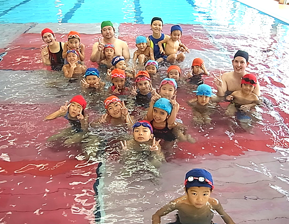 【2021年5月NOW OPEN｜ホーチミン市】／日本人運営クラブで、楽しく水泳を学ぼう／「フォーファーストスイミングクラブ / For First Swimming Club」