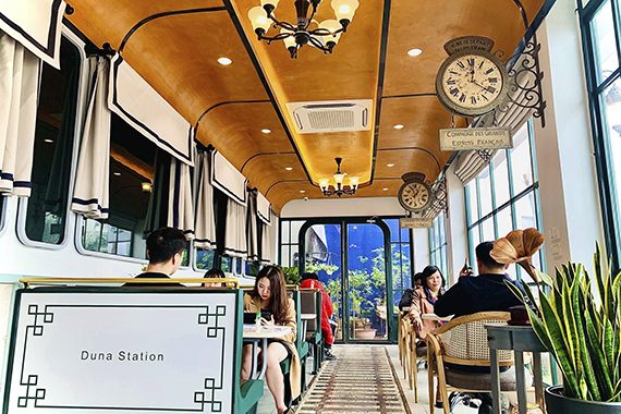 【2021年5月NOW OPEN｜ハノイ】／列車をイメージしたコーヒーショップ「デゥナコーヒー/Duna Coffee」