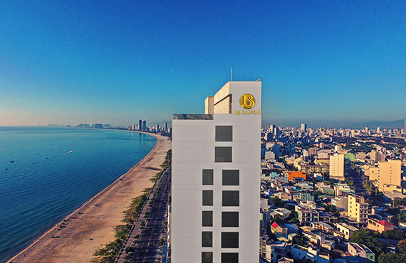 【ダナン】海岸沿いの新ホテルがオープン／5/15までの予約で、年内の室料がお得に／「ル・サンズオーシャンフロントダナンホテル / Le Sands Oceanfront Danang Hotel」