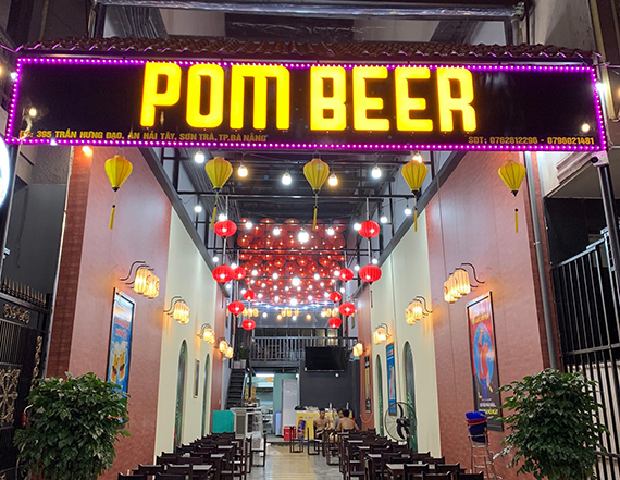 【2022年9月TOPIX】／ビアホイハノイが楽しめる飲み屋<br>「ポムビール / Quan Nhau Pom Beer」