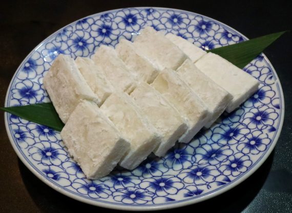 【ハノイ】「日本食料理燈家」で 自家製の餅を販売