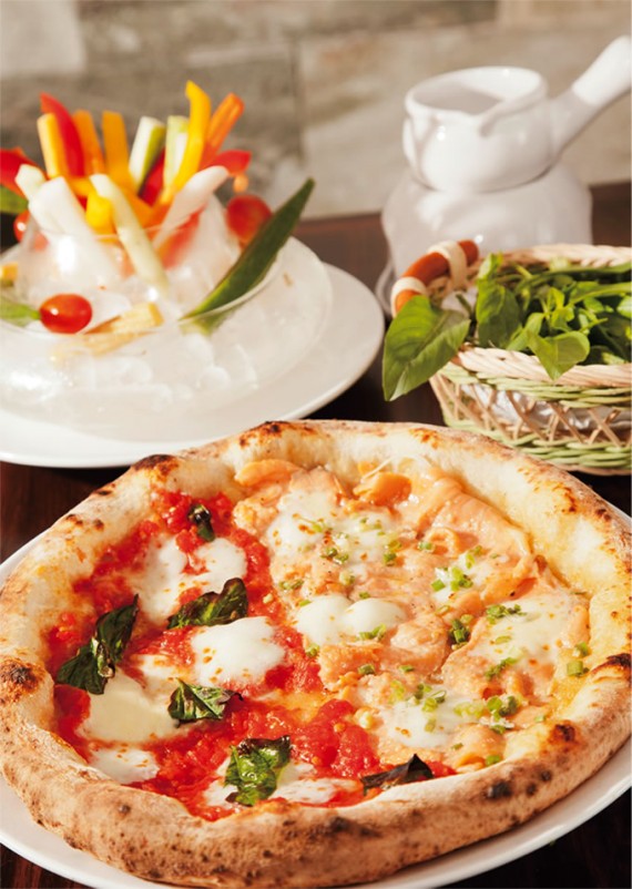 自家製モッツァレラチーズのふっくらモチモチ創作ピザ／Pizza 4P’s ピッツァフォーピース［和風創作ピザ］