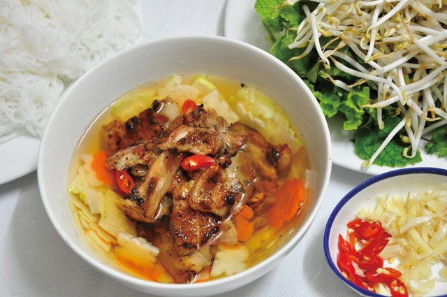 日本で食べる美味しいベトナム料理でベトナムも好きになってもらいたい ベトナム料理ハノイ［ベトナム料理］