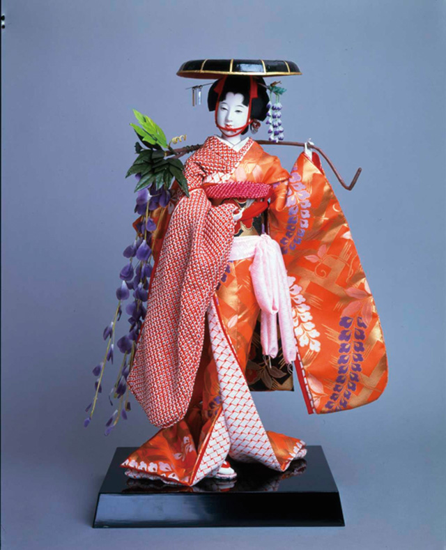 「女性博物館」など２ヶ所で／「日本人形の世界」展が開催　