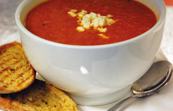 毎週月曜は、熱々濃厚スープ ／＠「ドラゴンステーキ」
