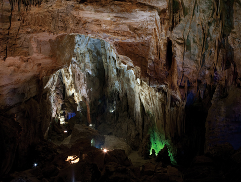 世界遺産・フォンニャ・ケバンの ／「ティエンソン洞窟」が観光再開
