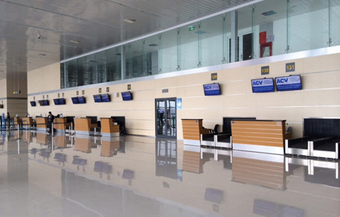ノイバイ国際空港が／第１ターミナルを拡張オープン