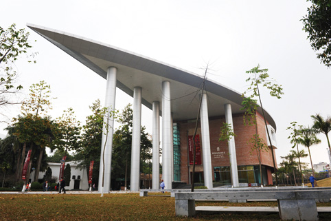 「ベトナム民族学博物館」の／敷地内に、新館がオープン
