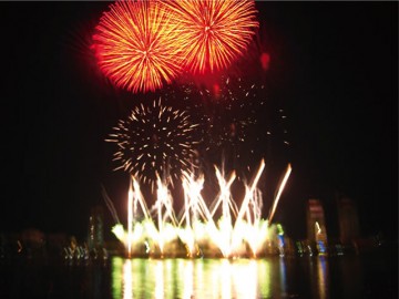 ダナンで「国際花火大会」が開催／夜空に咲き誇る芸術を楽しもう！