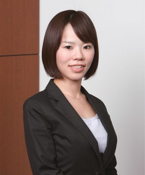 「ビラフ法律事務所」で／日本人女性弁護士が勤務を開始