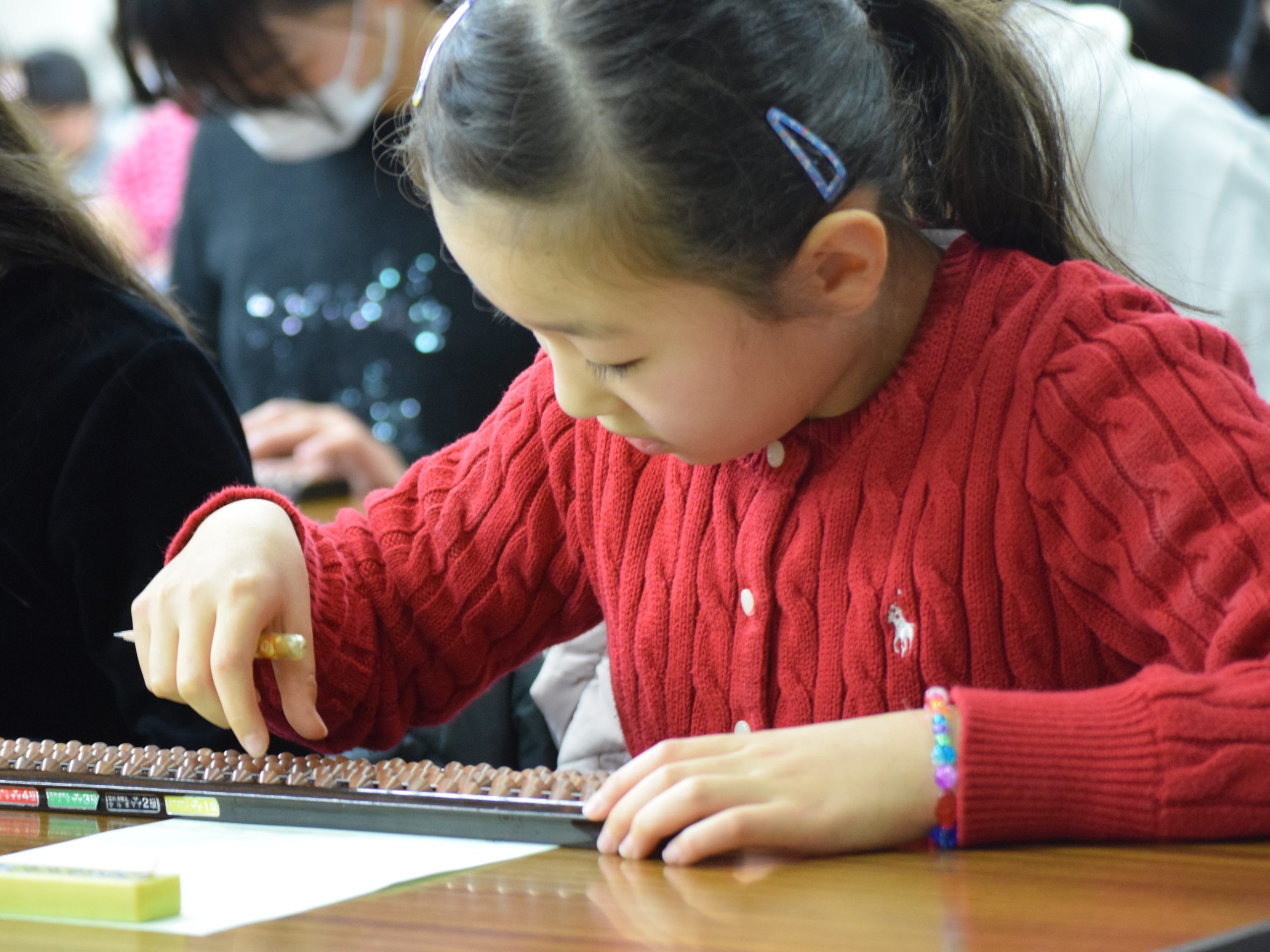 「サクラそろばん」はハノイ市内で 日本人クラスが6教室開校