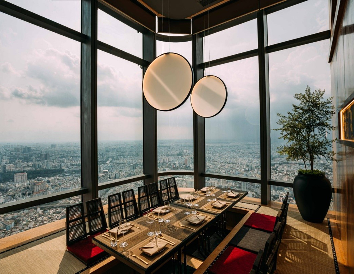 67階からの景色とともに味わう和食「天空／Tenku」