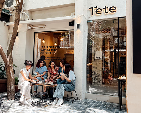 スペシャルティコーヒーが楽しめるカフェ「テテ・カフェ／Tete.Café」