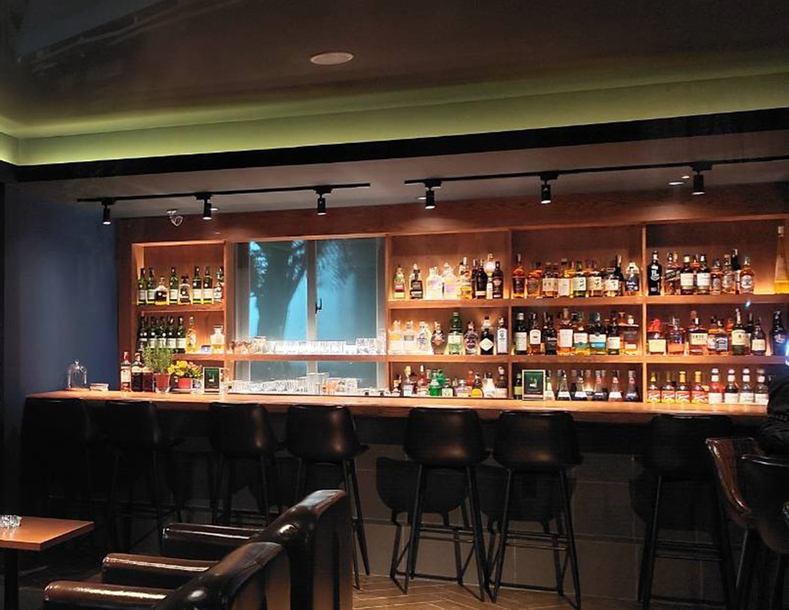ビンユーン新都市にある日本人バーテンダー常駐のバー「ヒカサカクテル＆バー／Cocktail Bar Hikasa」