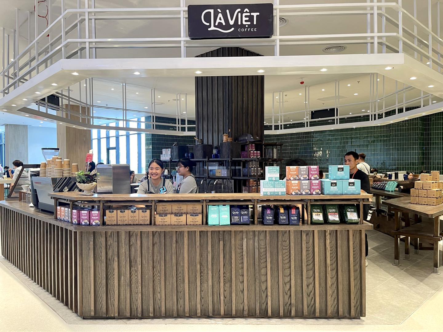 「ラーヴィエットコーヒー」が ハノイ6号店をオープン