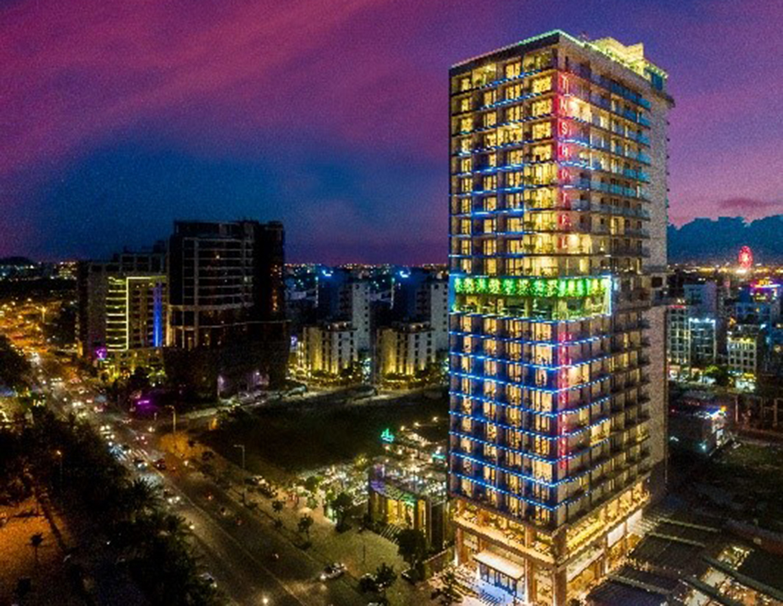 ビーチ沿い25階建ての5つ星ホテル12月末まで１泊200万VND++～「TMSホテルダナンビーチ／TMS Hotel Danang Beach」