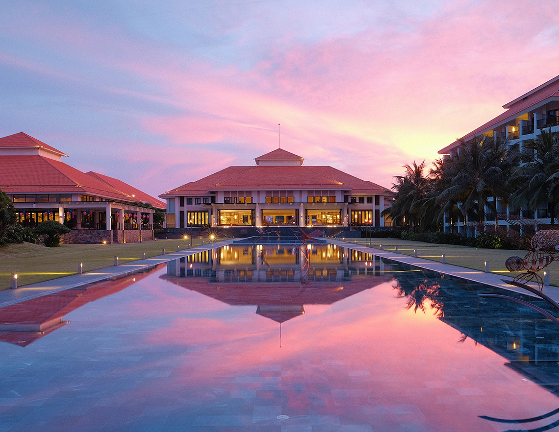 ミーアンビーチ沿いの5つ星ホテル2連泊以上で1泊530万VND「プルマンダナンビーチリゾート／Pullman Danang Beach Resort」
