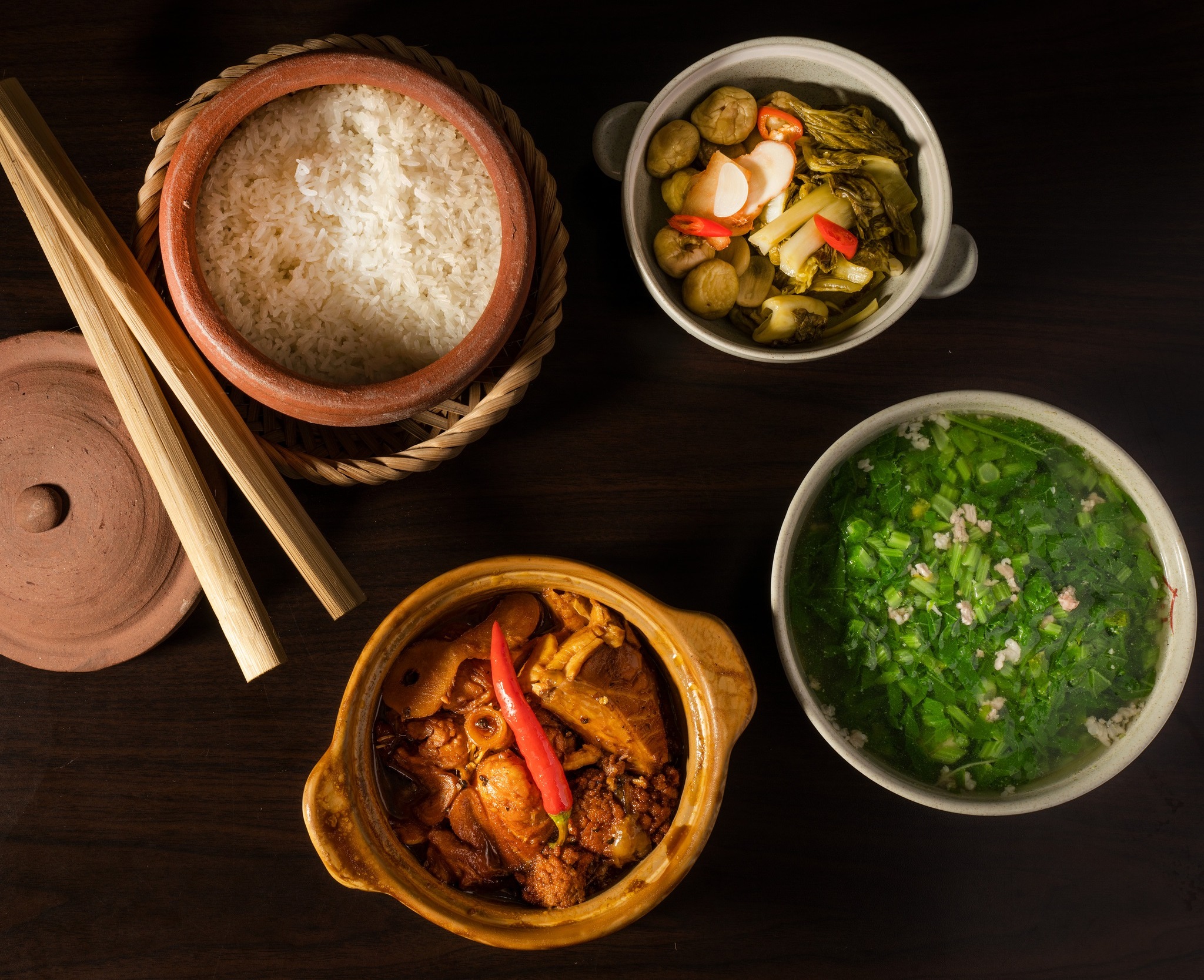 北部ベトナム家庭料理の味わい「トゥーハン食堂／Tiem Com Thu Hang」
