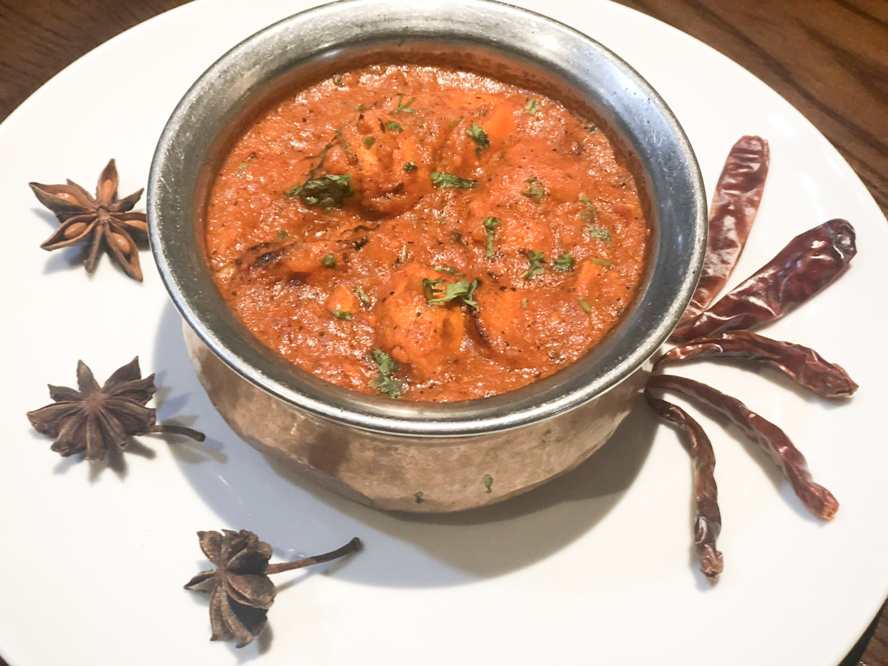 インド式土釜タンドールの魔法 スパイスを徹底的に味わう料理
