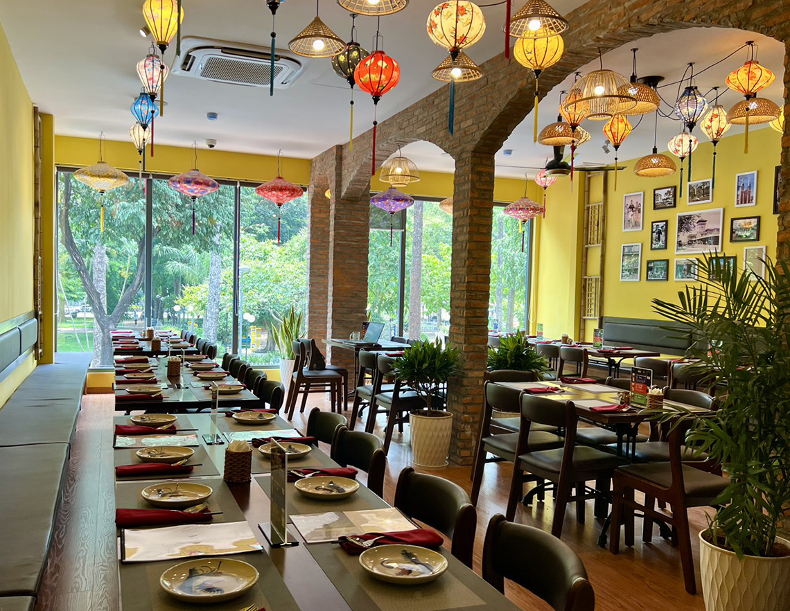 ホイアン古民家の雰囲気の中でベトナム家庭料理を「パンダンリーフサイゴン／Pandan Leaf Saigon」