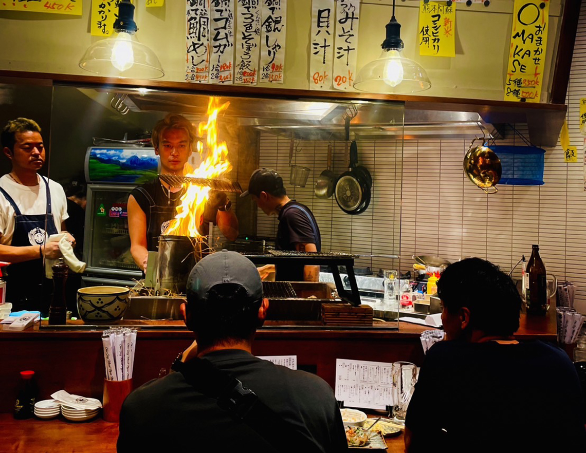 東京・渋谷の人気酒場のコンセプトをそのままに「酒呑気まるこ／Izakaya Maruco」