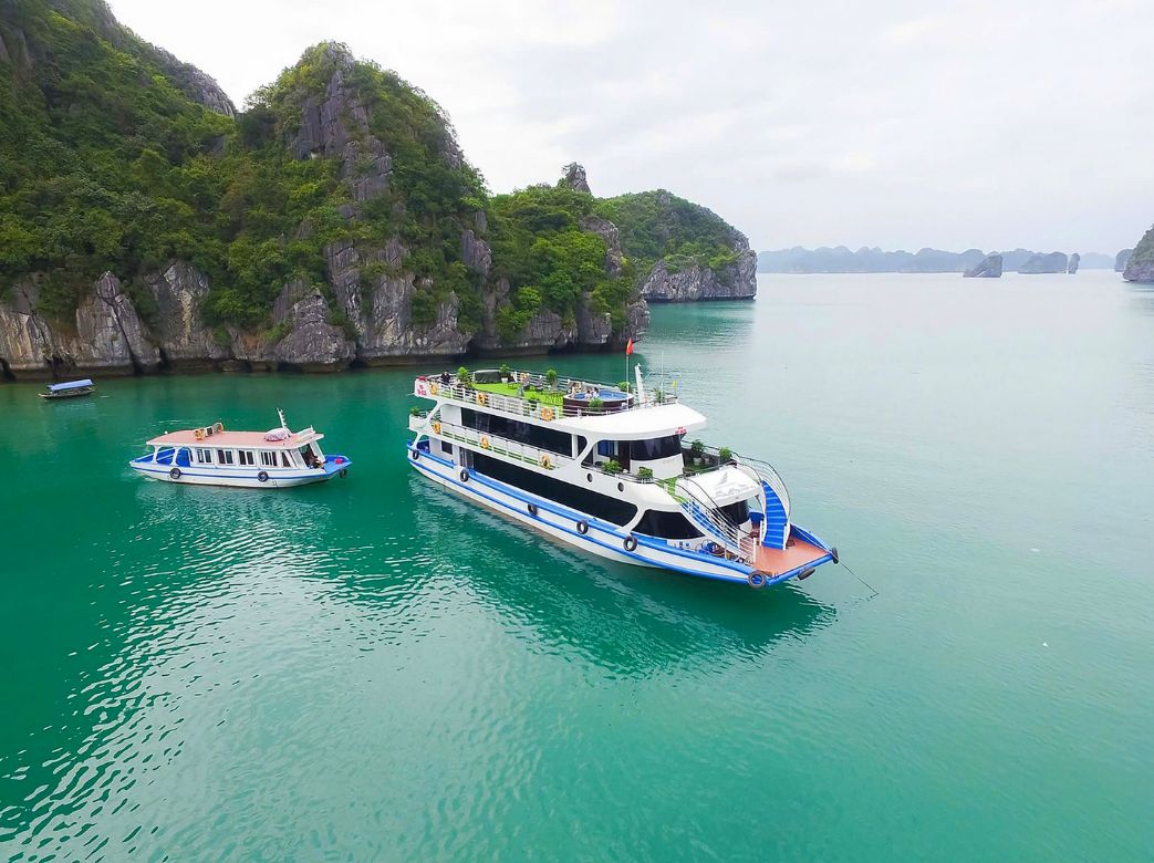 ハロン湾クルーズに新たな２つのツアー「ベラクルーズ／Vera Cruises」