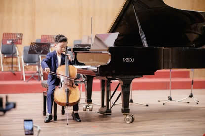 美術・音楽校「オーフトダート」 スケッチ読者特典を実施中