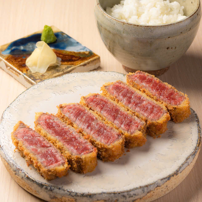日本人シェフ厳選の素材を使用した牛カツ専門店「牛カツ世桜 ／Gyukatsu Yosakura 」