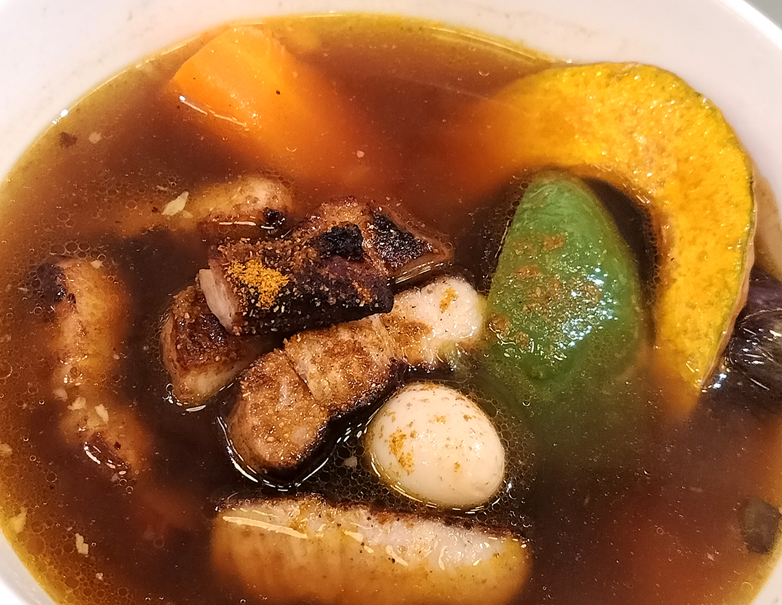 “クレイジーケン”こと横山剣さんが愛したスープカレーの味を再現「サイゴンパンチ／Saigon Punch」