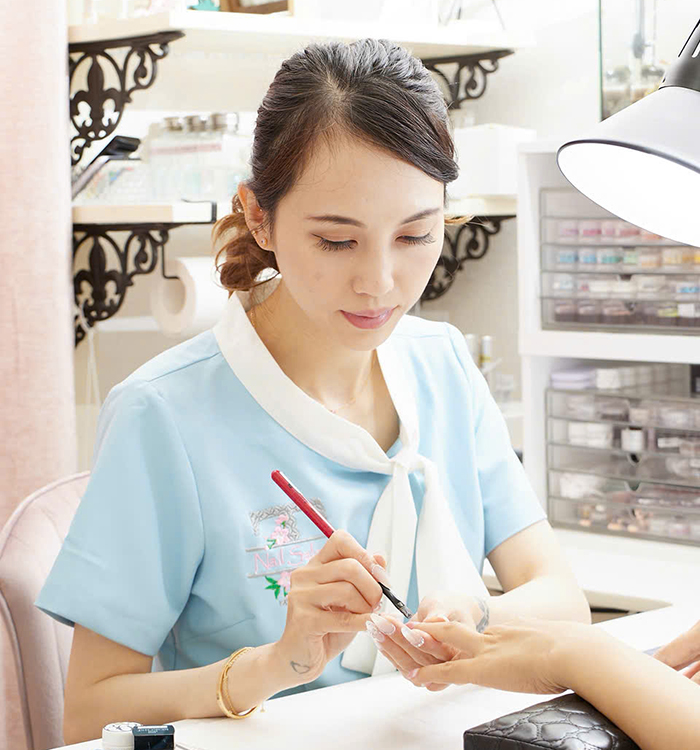 完全予約制のプライベート施術「ティーネイルサロンハノイ／T Nail Salon Hanoi」