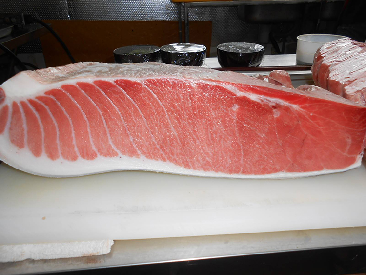 日本式管理の「さかな屋」が カウザイ区に移転