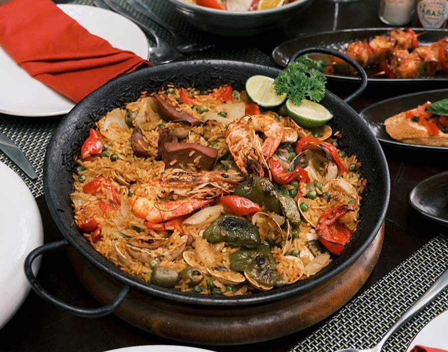 スペイン料理「ラ・サルサ」が トーゴックヴァン通りに移転