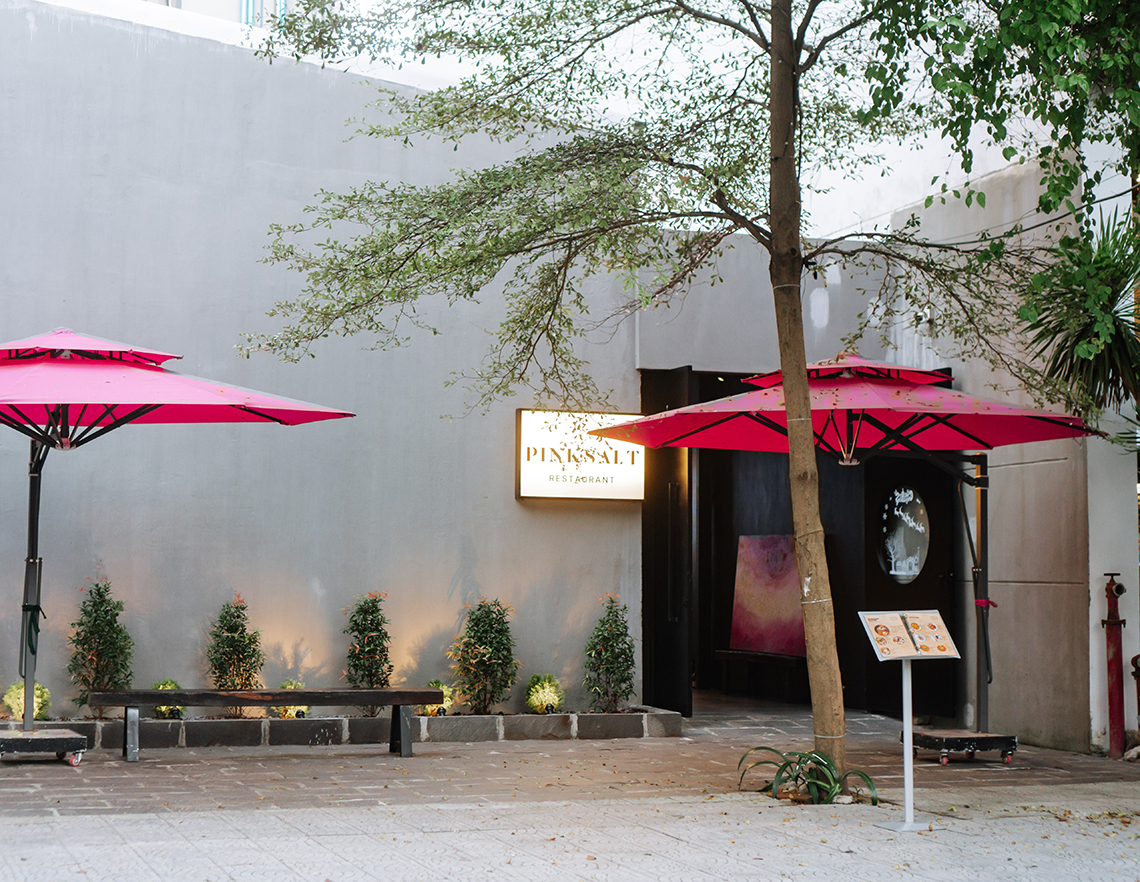 シーフードグリルの人気店に新メニュー登場「ピンクソルトレストラン／Pink Salt Restaurant」