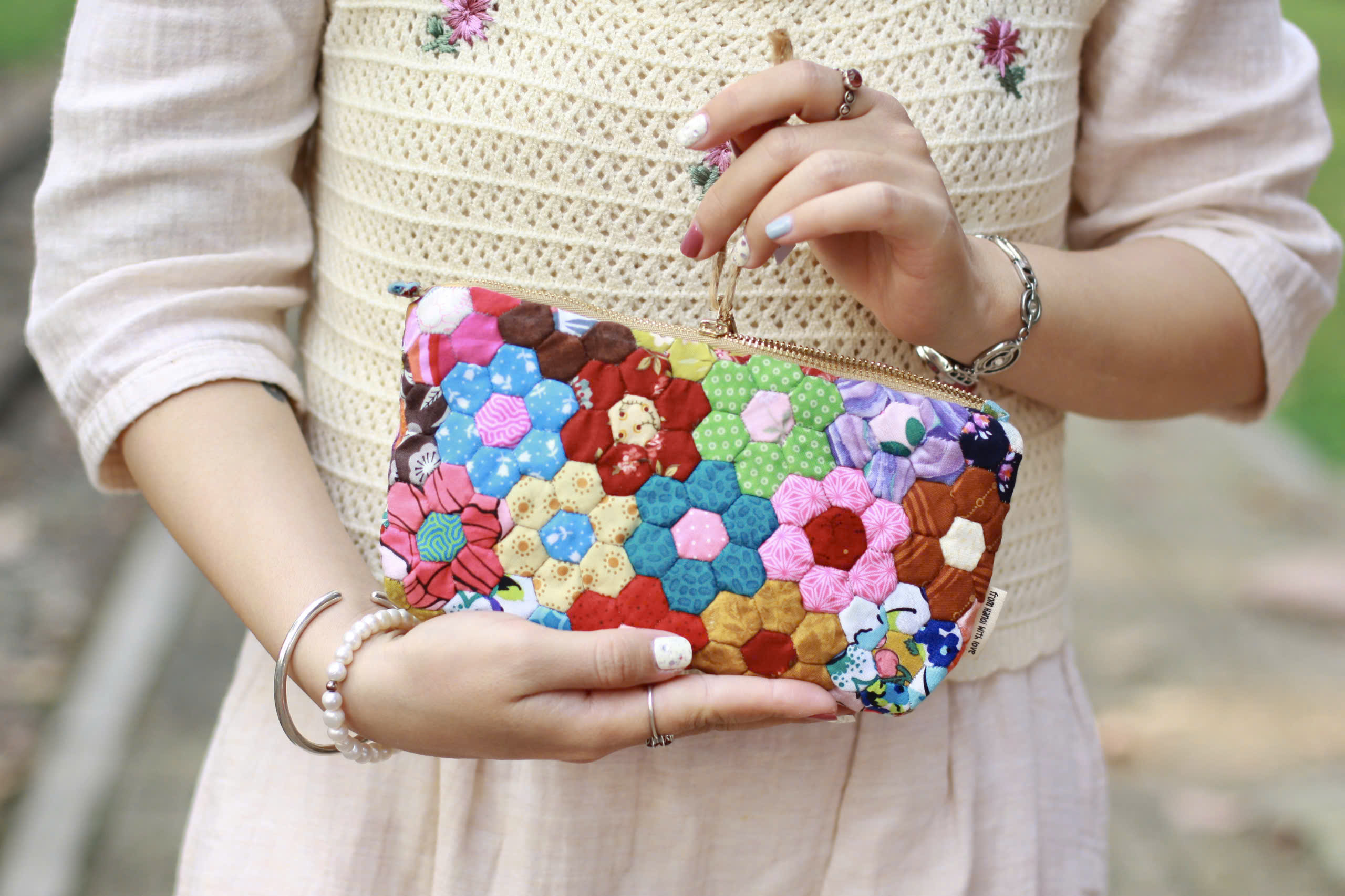 静かに咲いた「忍耐の花」 ハンドメイドの布雑貨店「フローラブティック Flora Boutique」