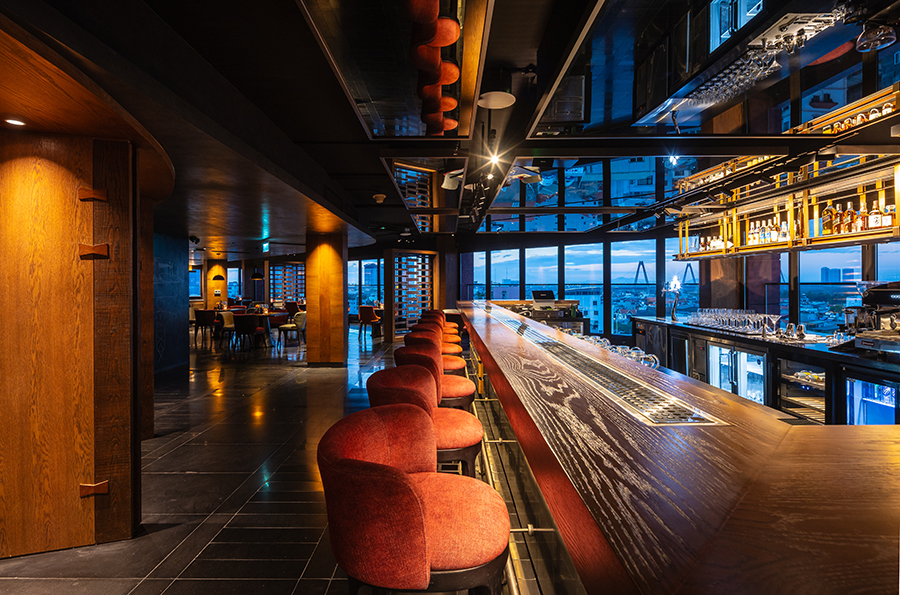 タイ湖が見渡せるイタリアン「ヴィンチクッチーナ・エ・ヴィーノ／Vinci Cucina & Vino」