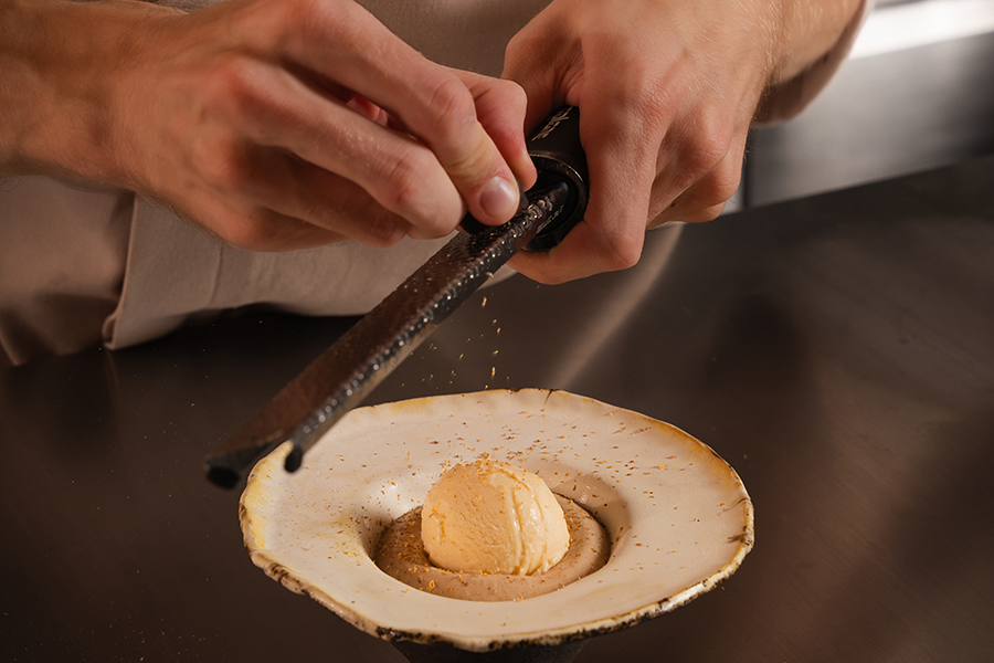 デザート＆バー「ヘンマ」 各種ワインが10％割引