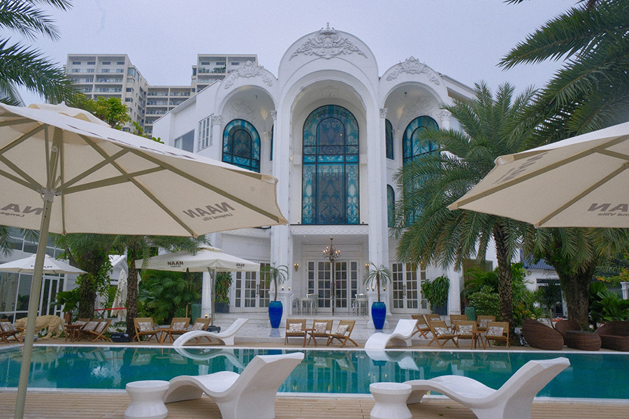 「マーンビストロヴィラ」で スケッチ読者限定特典