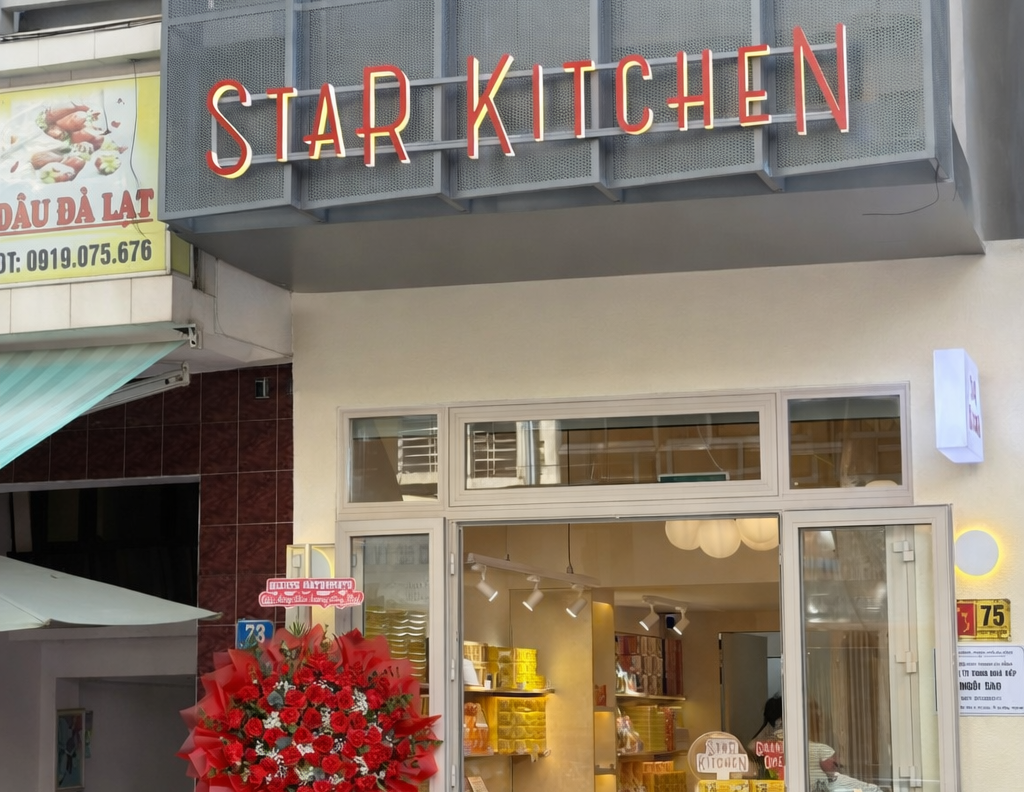 ダナン大聖堂の近くにオープン「スターキッチン／Star Kitchen」
