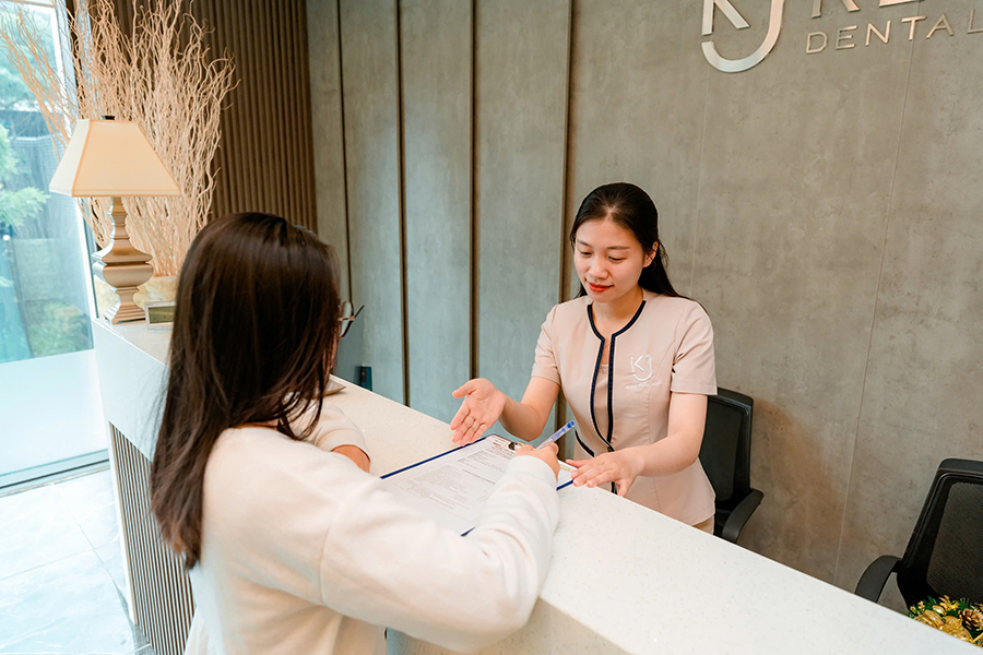 「けやきデンタルクリニック」 女性はホワイトニング半額