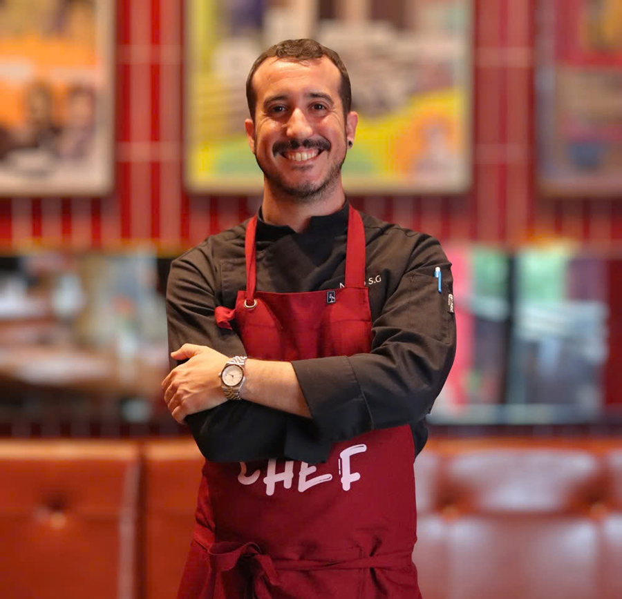 スペイン料理店「トマティート」 新シェフを迎え内装も一新