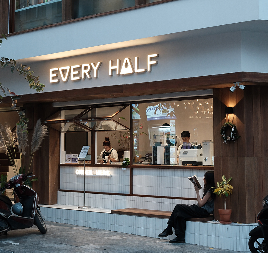 ホーチミン市で人気のカフェがハノイ旧市街に出店！「エブリーハーフコーヒーロースターズ／Every Half Coffee Roasters」