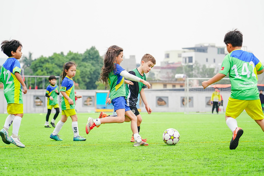 「ブラジリアンフットボールスクール／Brazilian Football School」