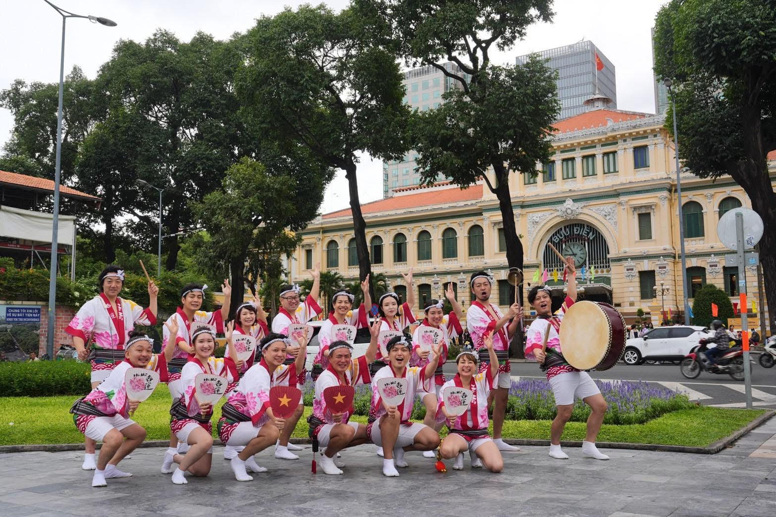 ベトナム最大級の阿波踊りチーム！香蓮ホーチミン市支部