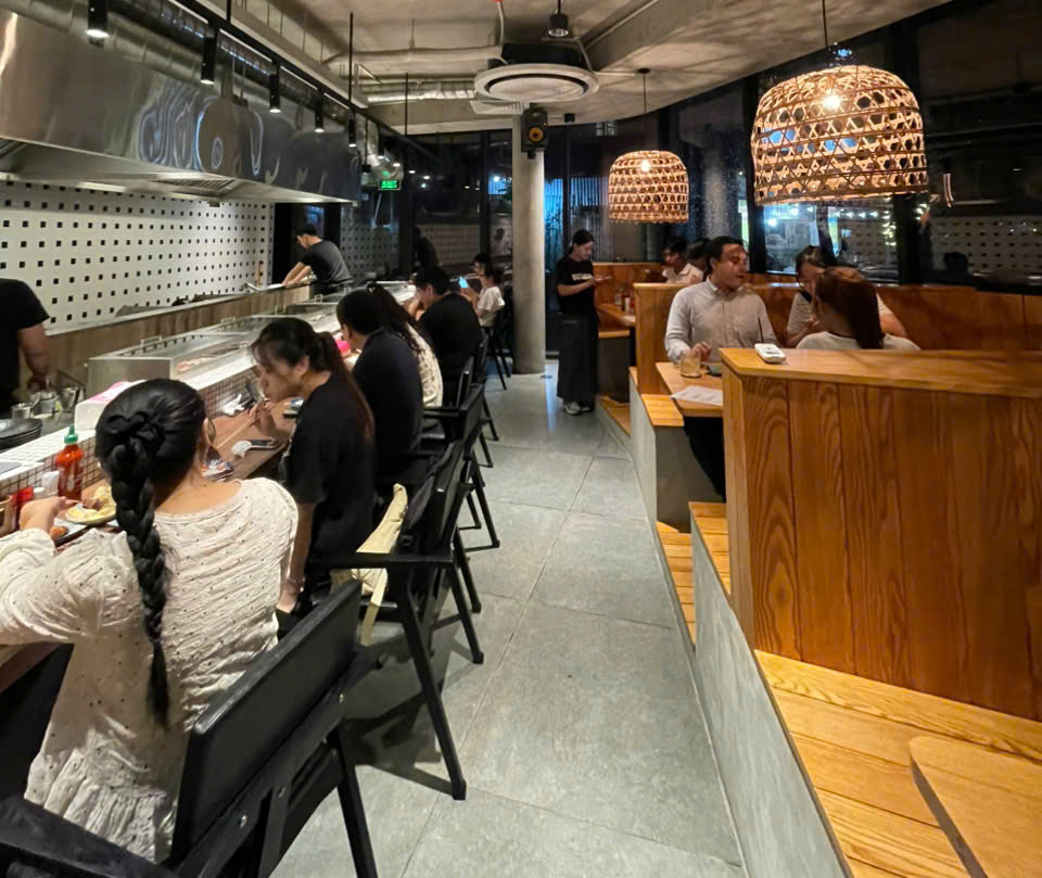 博多スタイルの焼き鳥店が新たにオープン「焼とりの八兵衛／Hachibei the West Lake」