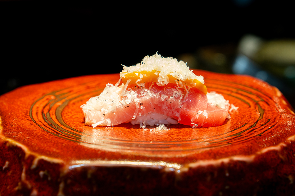創作おまかせ寿司をタイ湖で「おまかせタイガー／Omakase Tiger West Lake」